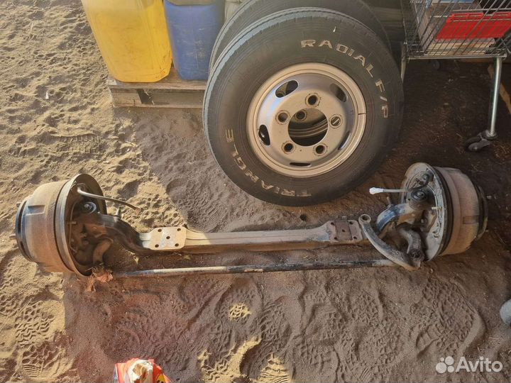 Передняя балка