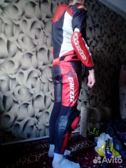 Комбинезон для мотоцикла