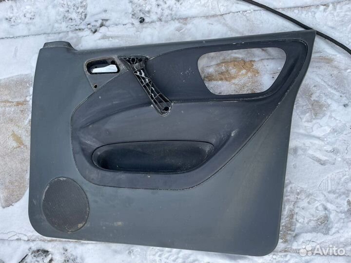 Мерседес w163 ML обшивка двери передняя правая