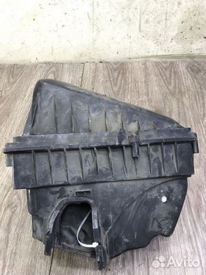 Корпус воздушного фильтра Ford Mondeo ufba 2009