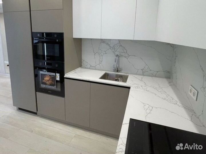 Встроенная кухня на заказ