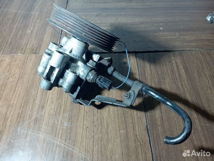 Насос гидроусилителя Mitsubishi Galant 8 4G64 2.4