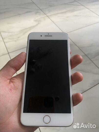 iPhone 8 Plus, 64 ГБ
