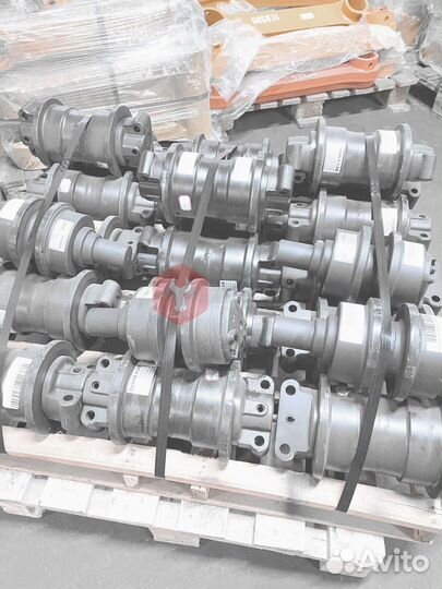 Каток поддерживающий CAT 320C 57704918