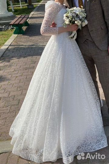 Свадебное платье