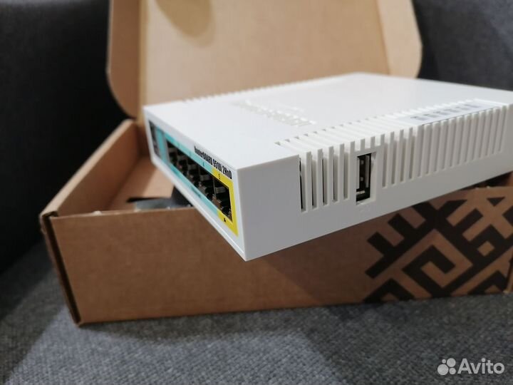 Роутер Mikrotik RB951Ui-2HnD