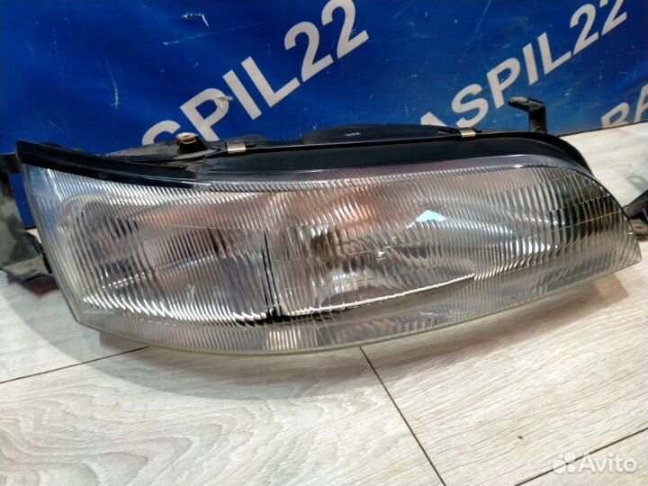 Фары комплект Toyota Mark Ii GX90 1GFE 1996.03