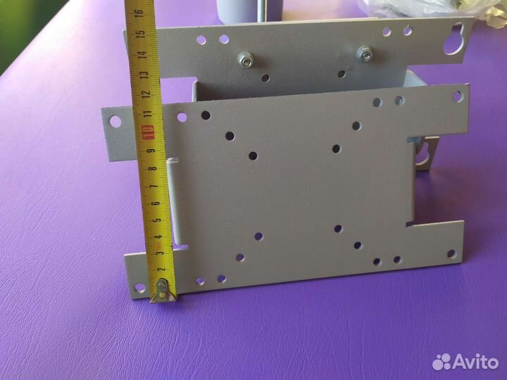 Кронштейн для телевизора на стену поворотный