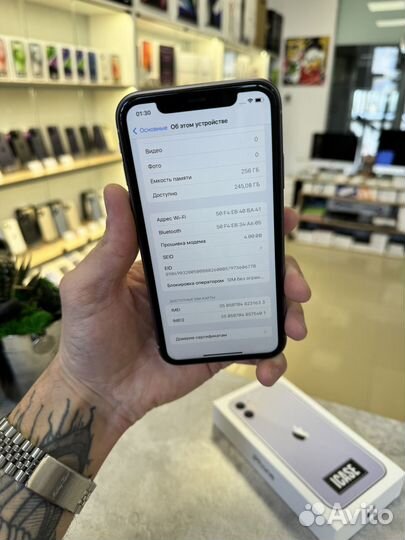iPhone 11, 256 ГБ