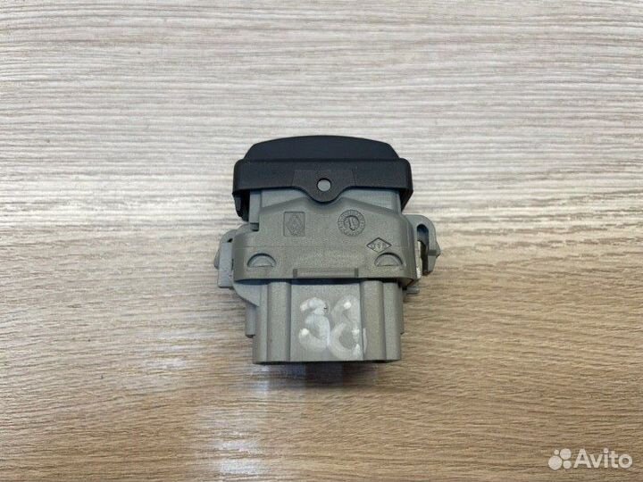 Кнопка системы стабилизации Nissan Terrano