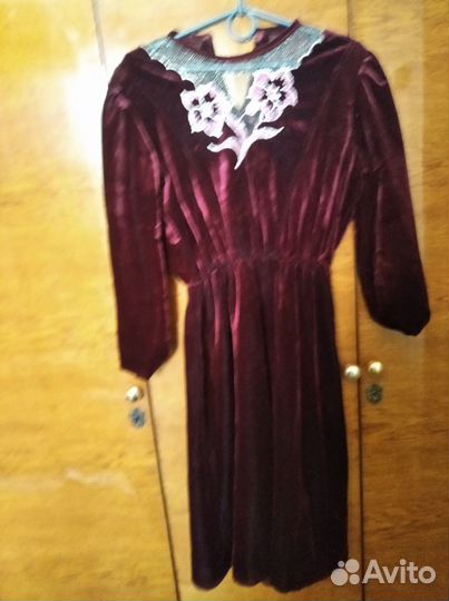 Продам платья для девушки