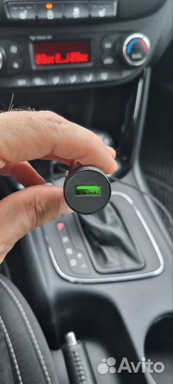 Новое Автомобильное зарядное устройство Hoco 18W