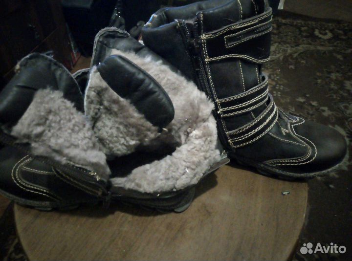 Детские ботинки