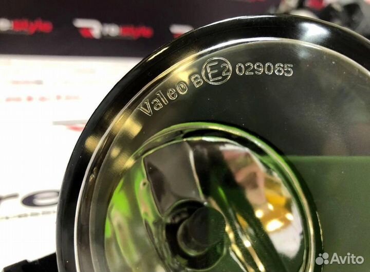 Туманка Nissan 1 ухо Valeo S1993