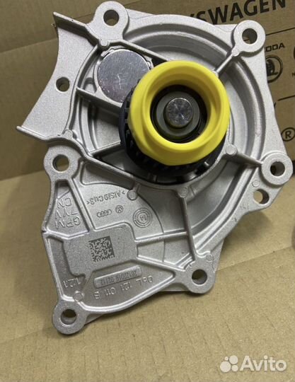 Насос водяной VAG original 06L121011B
