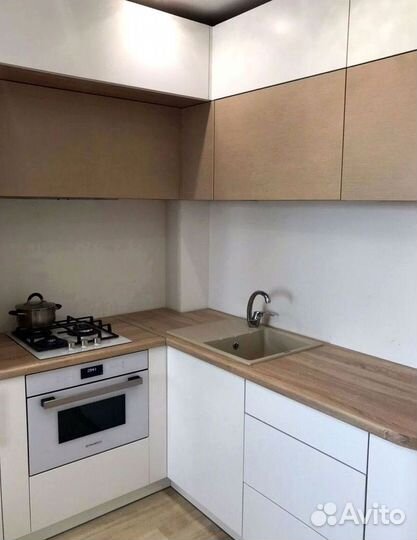 Кухня угловая на заказ.мдф фасады