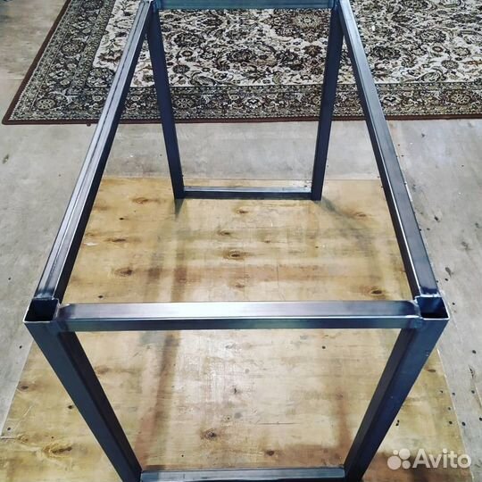 Стол. стеллаж