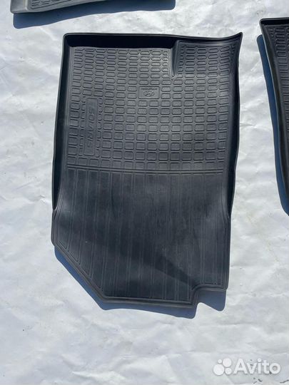 Комплект ковриков hyundai solaris 2