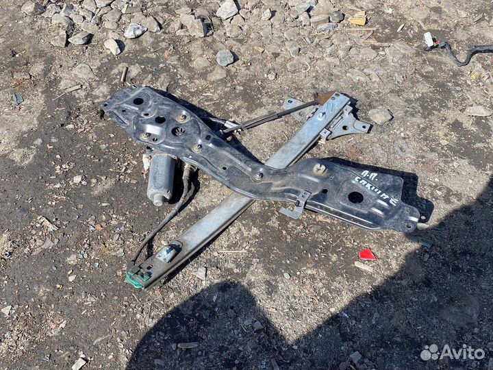 Стеклоподъемник передний правый Toyota carina e