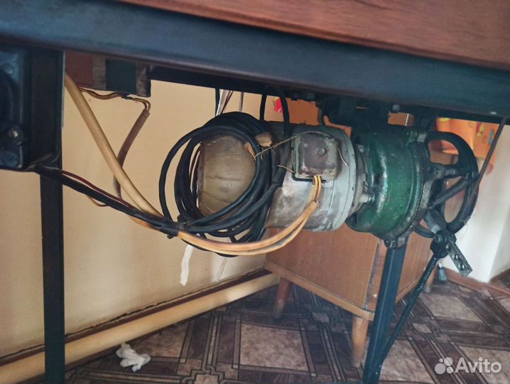 Швейная машинка бу