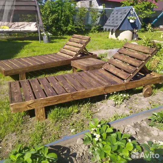 Шезлонг для дачи