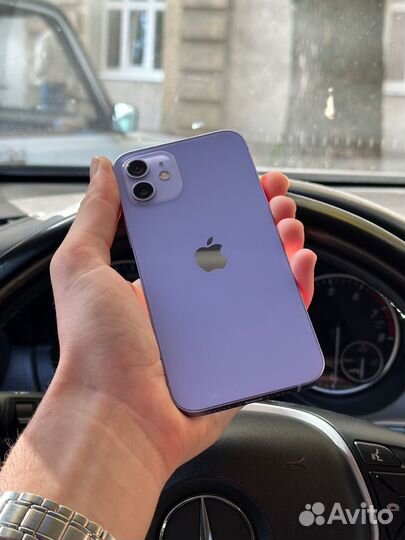 iPhone 12, 64 ГБ