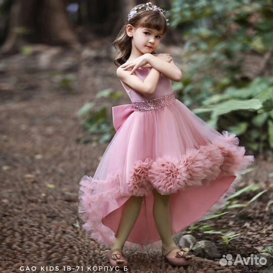 Платье для девочки новое
