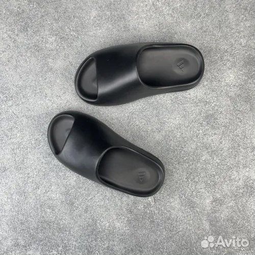 Шлепанцы Adidas Yeezy Slide