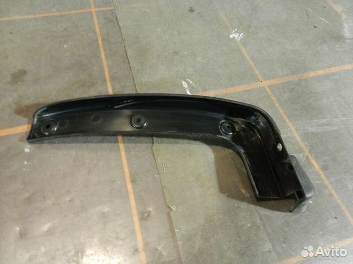 Брызговик задний правый - Hyundai Santa Fe 3