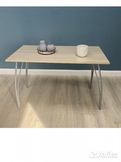 Кухонный стол