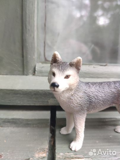 Фигурка хаски 2007г