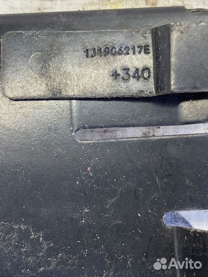 Кронштейн эбу volkswagen golf 4