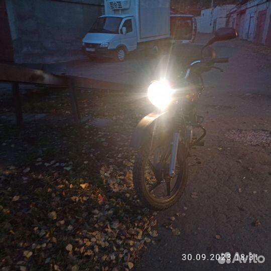 Bajaj boxer