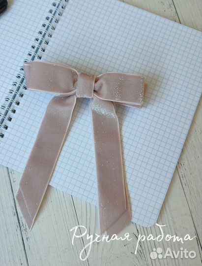 Бархатный бант на заколке-автомат