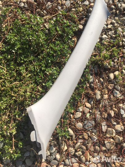 Toyota funcargo обшивка передней стойки