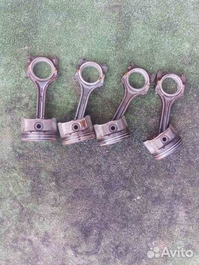 Поршень с шатуном Chevrolet Aveo Т250 1.4 F14D3