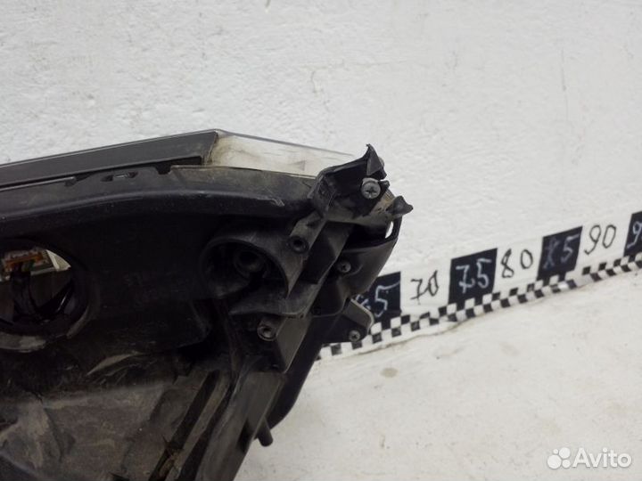 Фара левая Toyota RAV4 CA40 Restail LED