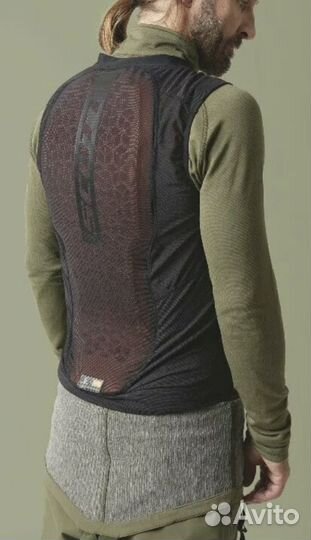 Защита спины Scott