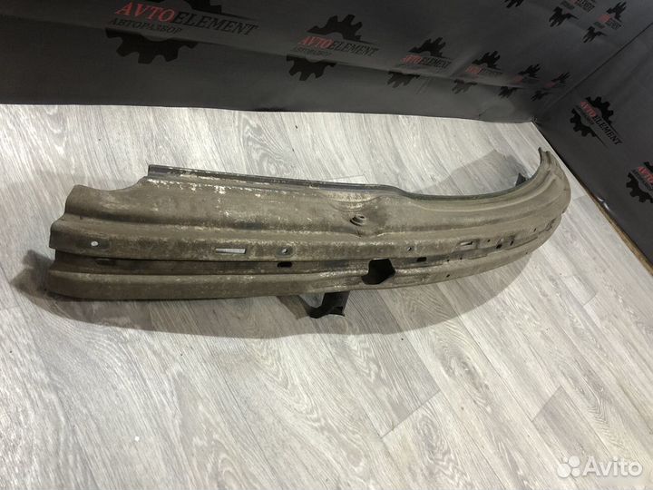 Усилитель переднего бампера BMW e46