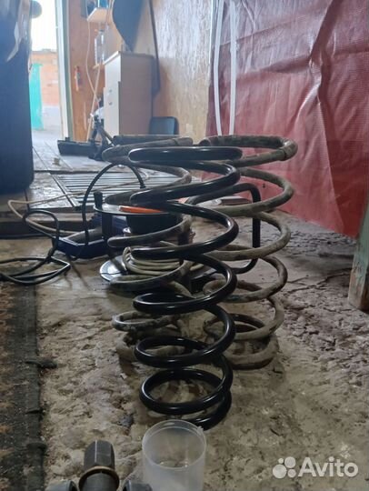 Пружины задние на Nissan almera n 16