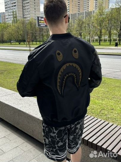 Бомбер Bape Shark Japan Ветровка Бэйп куртка