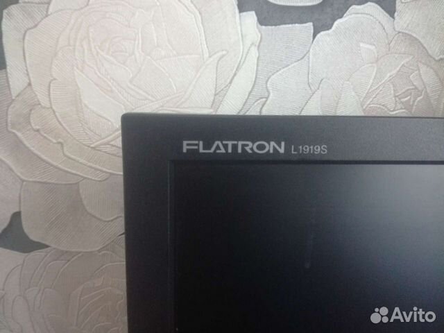 Монитор LG flatron L1919s