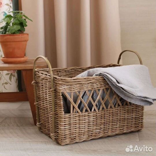 Корзина плетеная большая