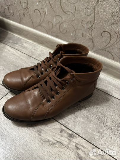 Ботинки женские