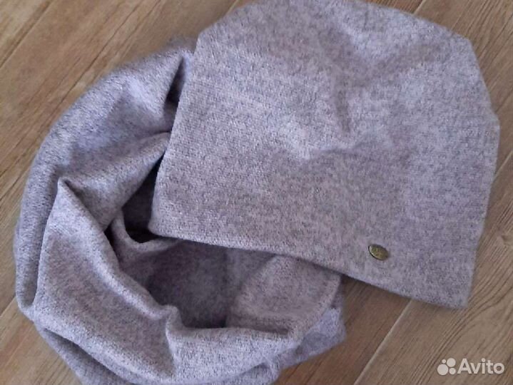 Комплект шапка и шарф женский