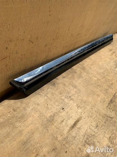 Молдинг задний нижний правый VW passat b7