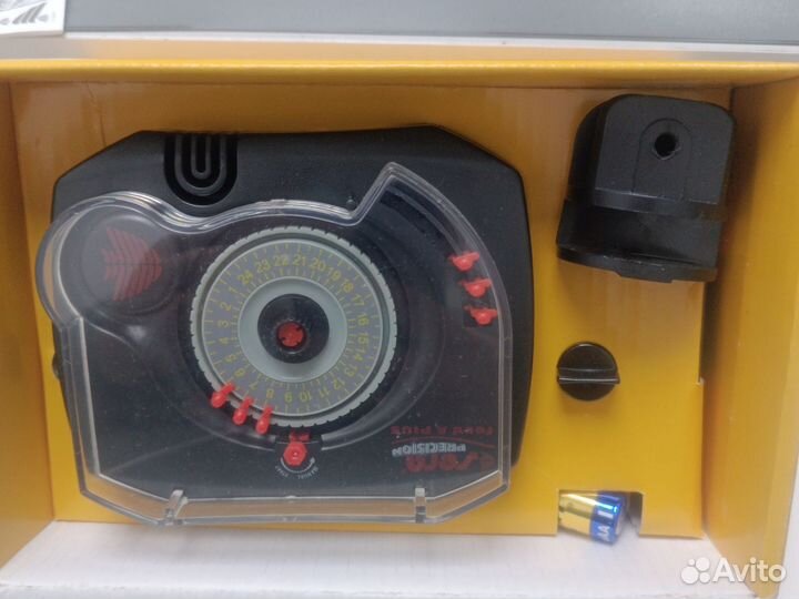 Автоматическая кормушка для аквариума