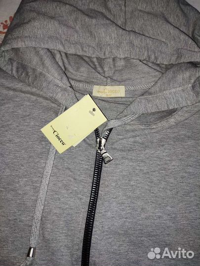 Спортивный костюм женский