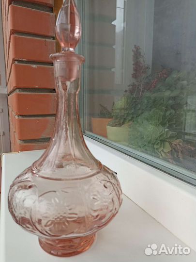 Антикварный графин