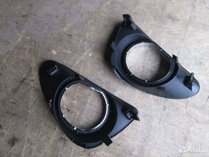 Туманка Toyota Vitz KSP130